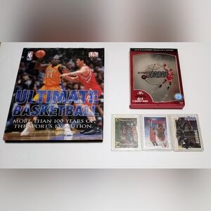 Ultimate Basketball Book,Dvd And Card Set